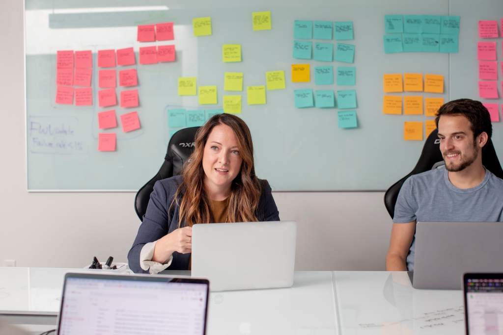 linkedin sales solutions sWxKwsgY57c unsplash